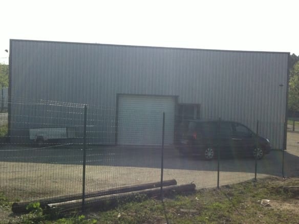 A LOUER LOCAL D’ACTIVITE 175 m² VANNES