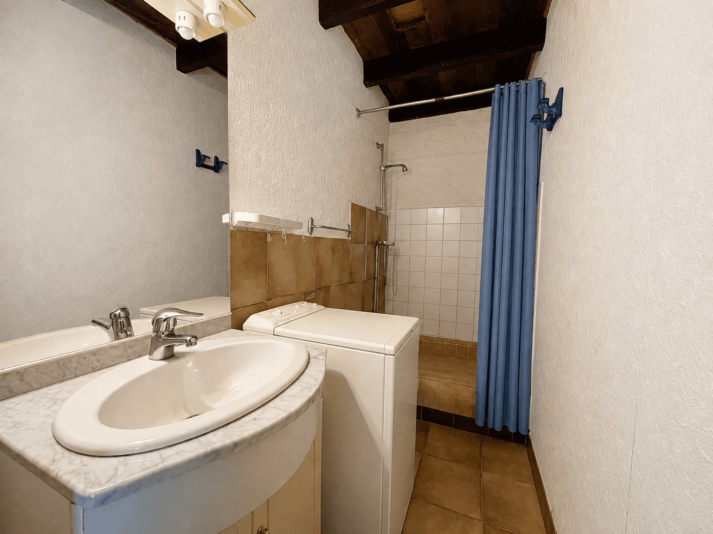 SAINT-ARMEL – Maison en pierre à 100 m à pied de la plage et de la mer – Grand Jardin