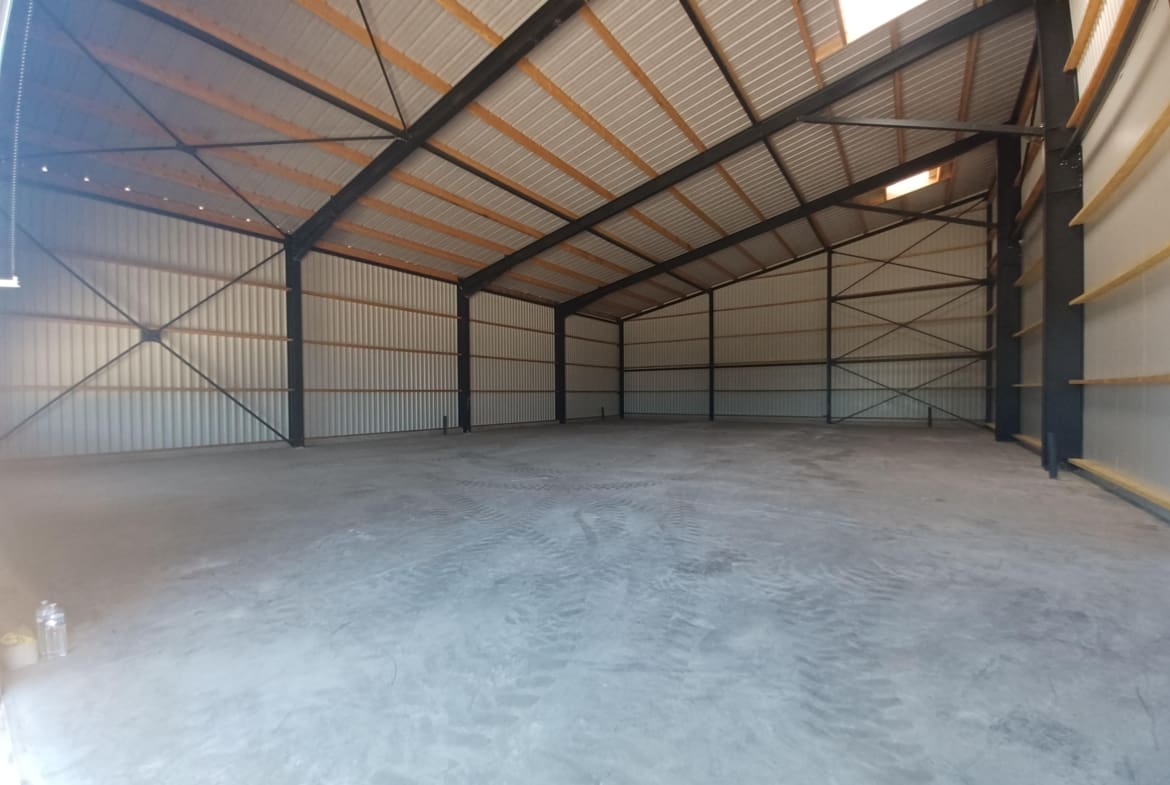 A LOUER – LOCAL D’ACTIVITE 400 m2 – LORIENT
