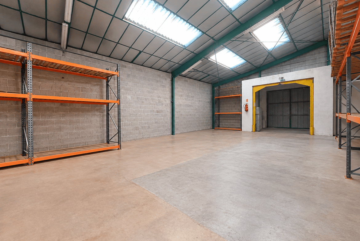 Local d’activité 2 200 m² – LANGUIDIC