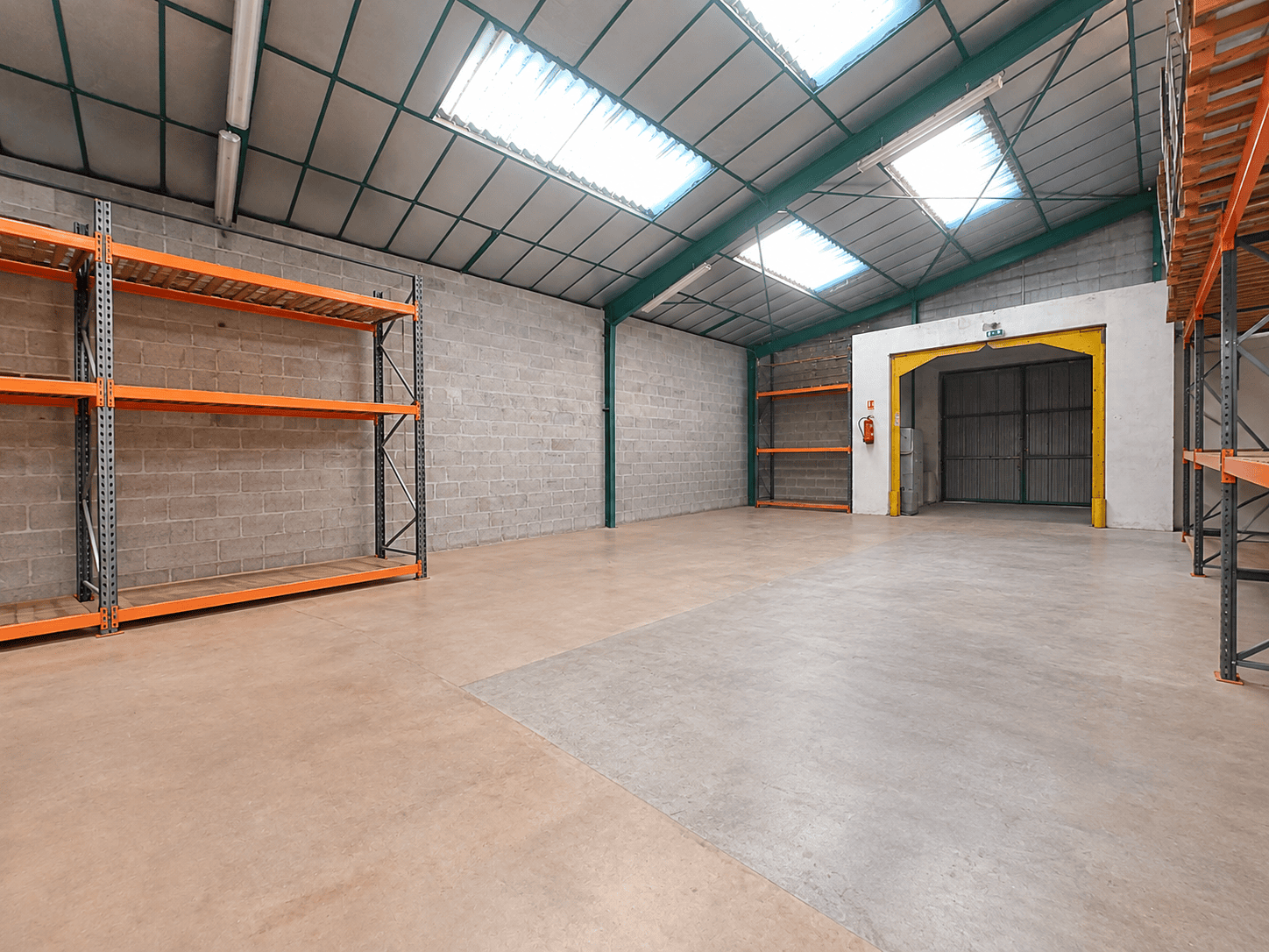 2.1 Local d’activité 2 200 m² – LANGUIDIC