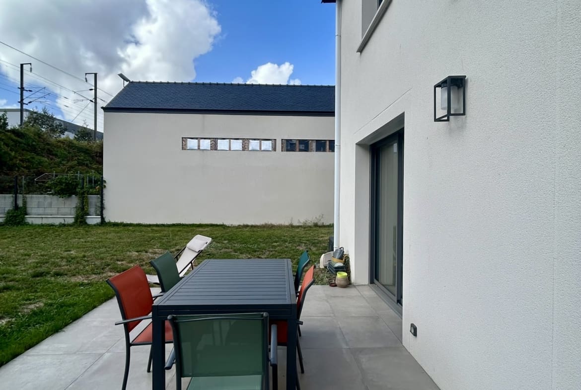 VANNES – Maison F4 à louer – 4 pièces – 120.36 m