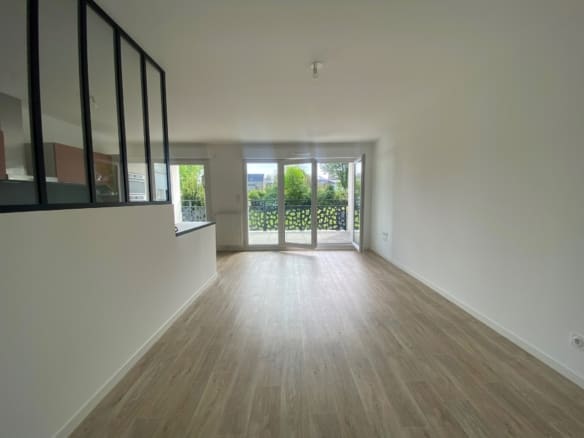 A LOUER – T3 RECENT NON MEUBLE – 67.41 m² – SAINT AVE