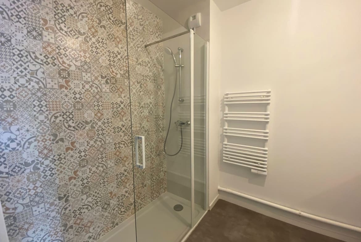 A LOUER – T3 RECENT NON MEUBLE – 67.41 m² – SAINT AVE