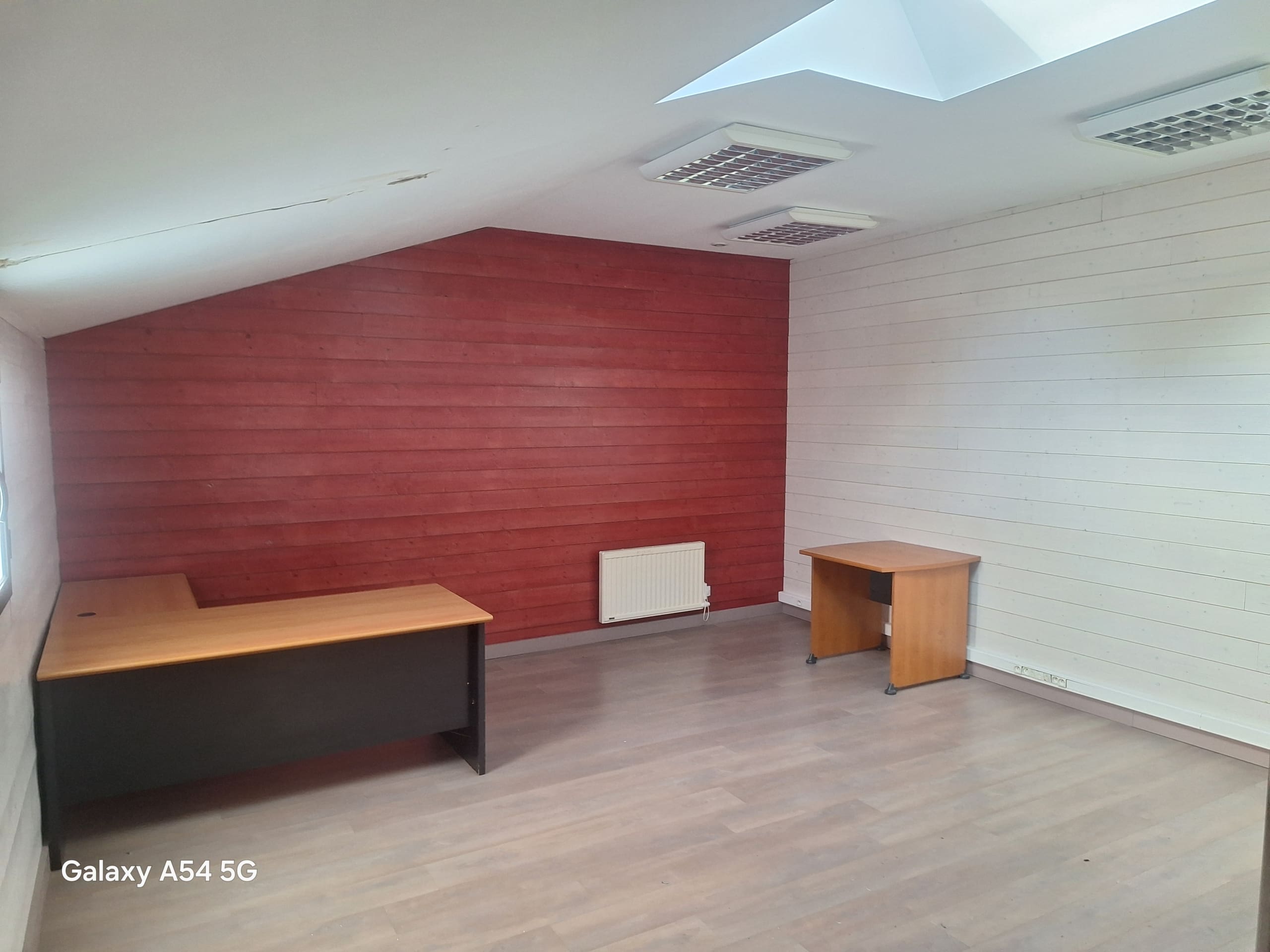 bzh-entreprise-et-commerce-bureaux-location-ploeren (1) Location Bureaux 64 m² – SECTEUR VANNES OUEST