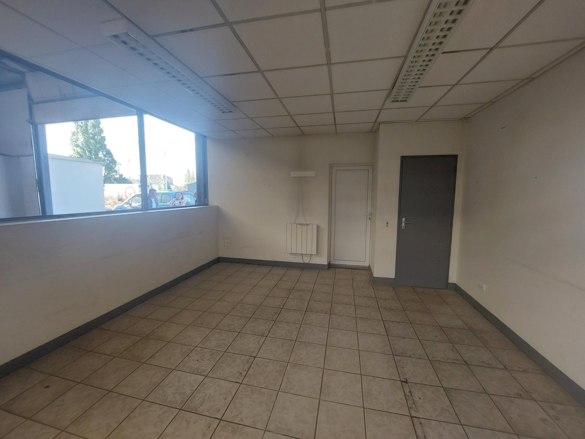A LOUER – LOCAL D ACTIVITE 450 m² – LORIENT