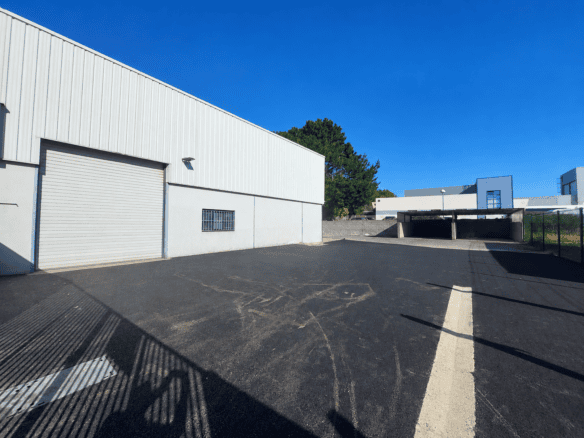 A LOUER – 300 m² – LORIENT LA BASE
