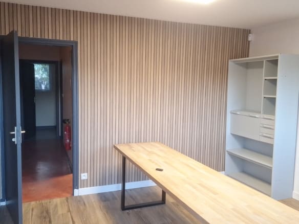 A louer – Local d’activité 210 m² – VANNES NORD