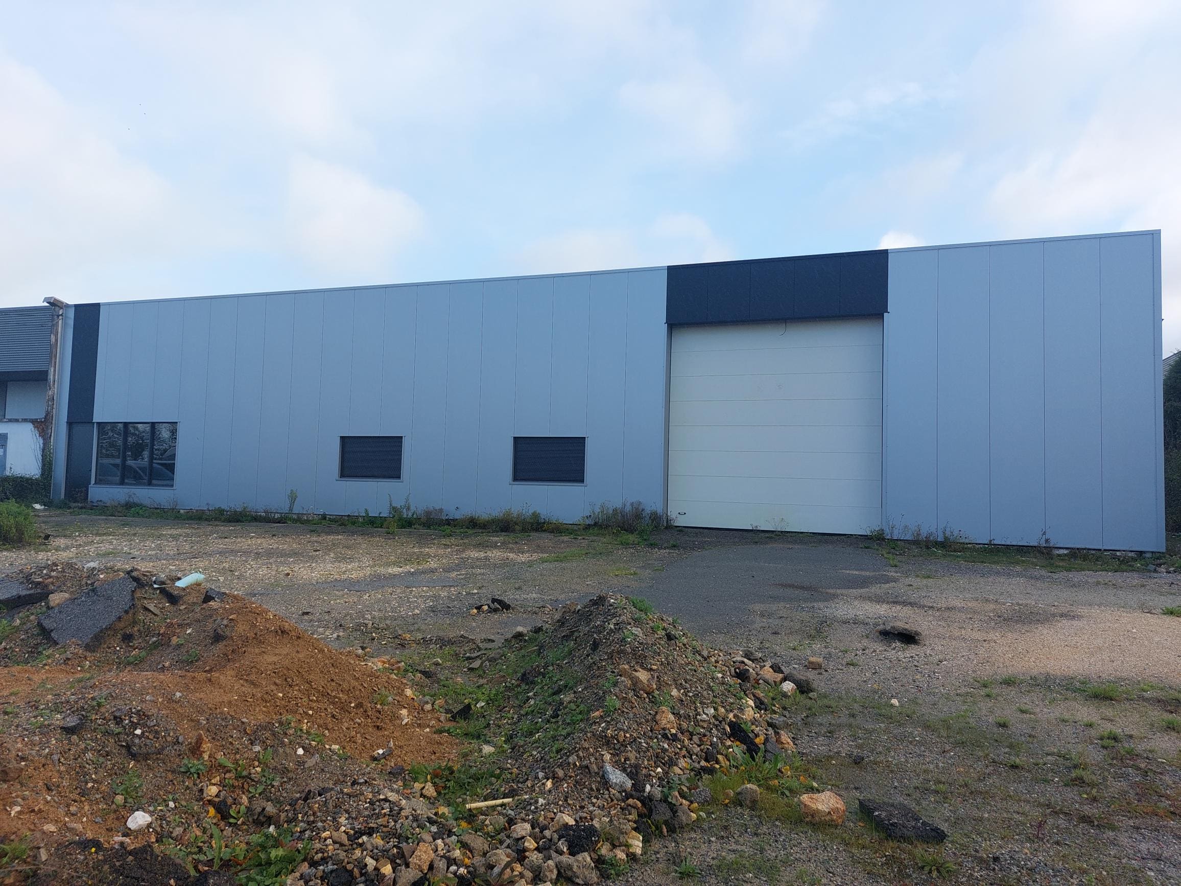 bzh-entreprise-et-commerce-local-location-lorient (1) LOCAL D ACTIVITE – A LOUER – LORIENT