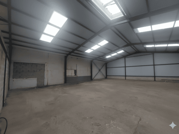 LOCAL D ACTIVITE – A LOUER – LORIENT