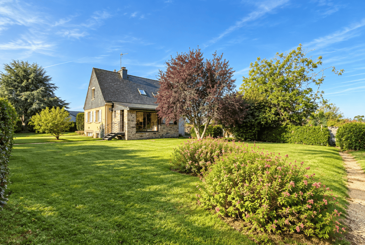 Maison Ploeren 6 pièce(s) 134 m² – division de parcelle- sous sol complet