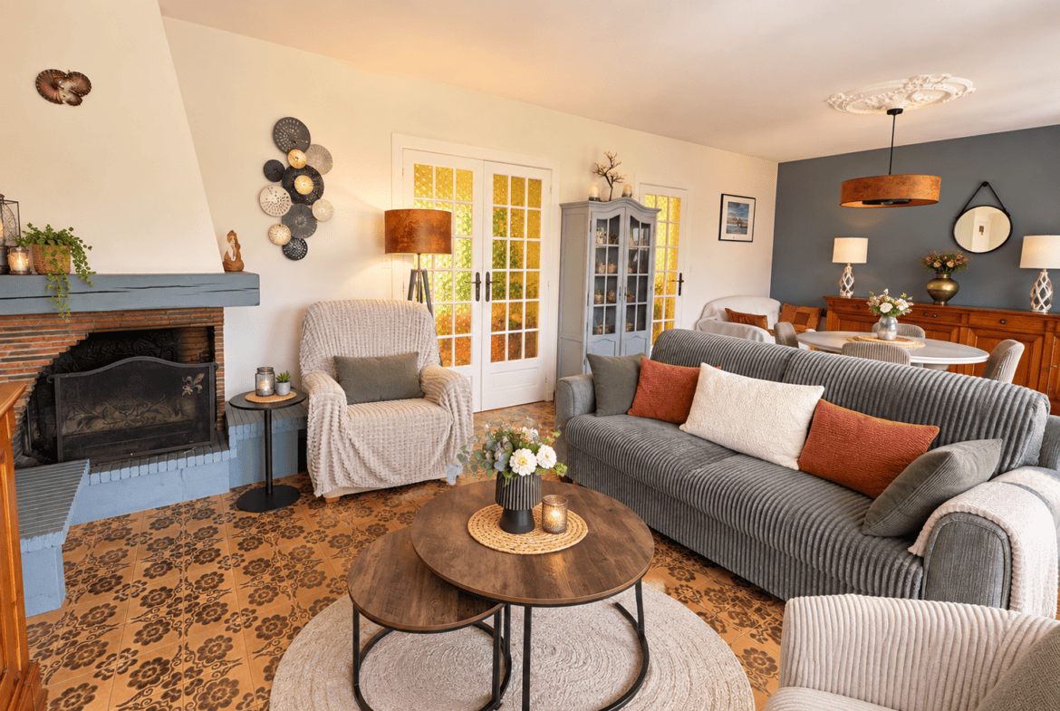 Maison Saint Ave – 4 chambres – garage- gare- hôpital – 851 m² de terrain
