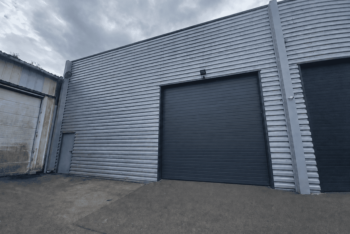 A LOUER – LOCAL D’ACTIVITE 200 m² – SECTEUR LORIENT