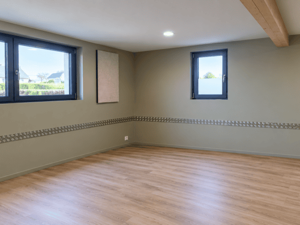 A VENDRE – LOCAL PROFESSIONEL 131 m² – QUESTEMBERT