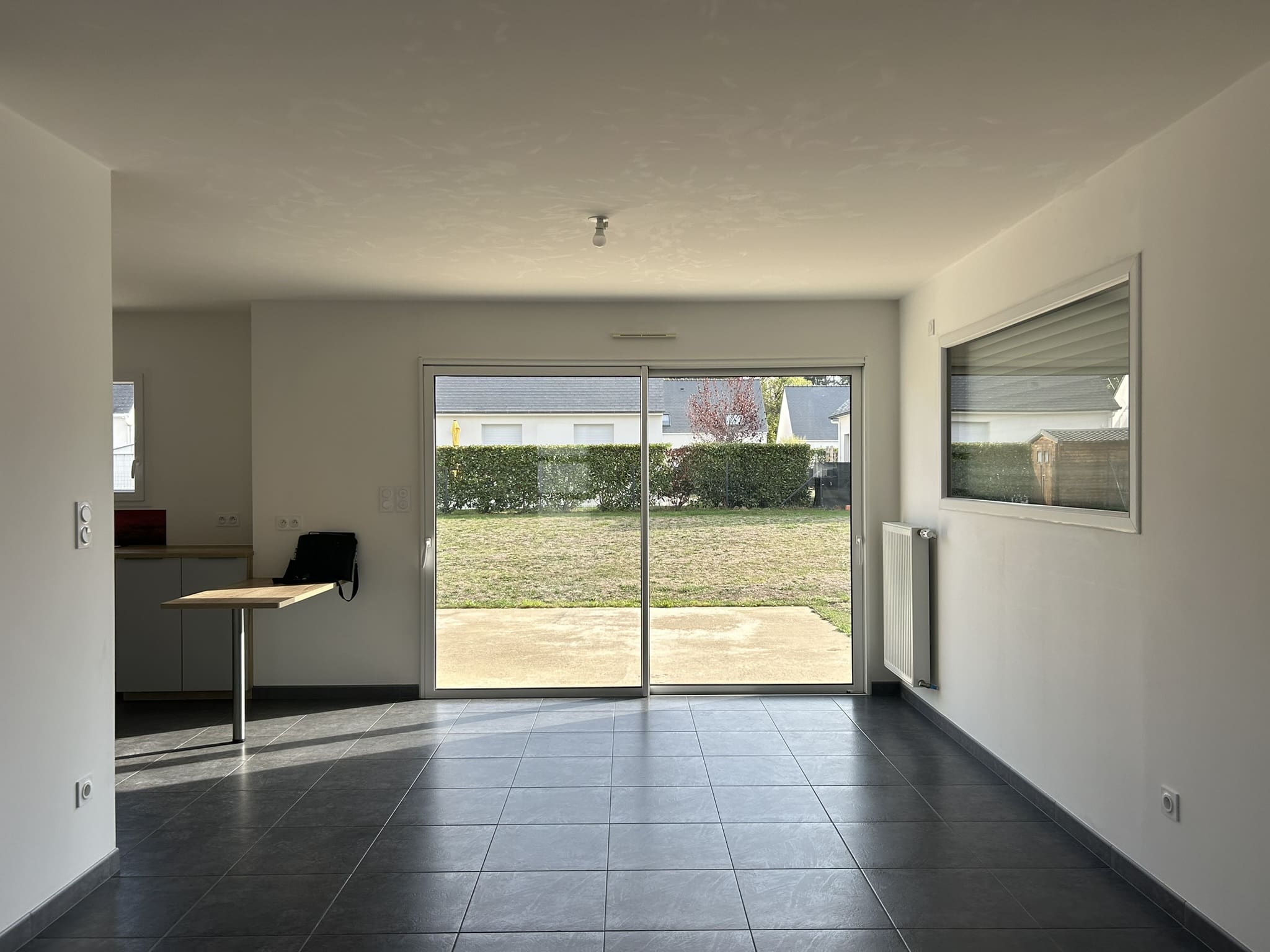 A LOUER – MAISON F 5 – 101.6 m² – SURZUR