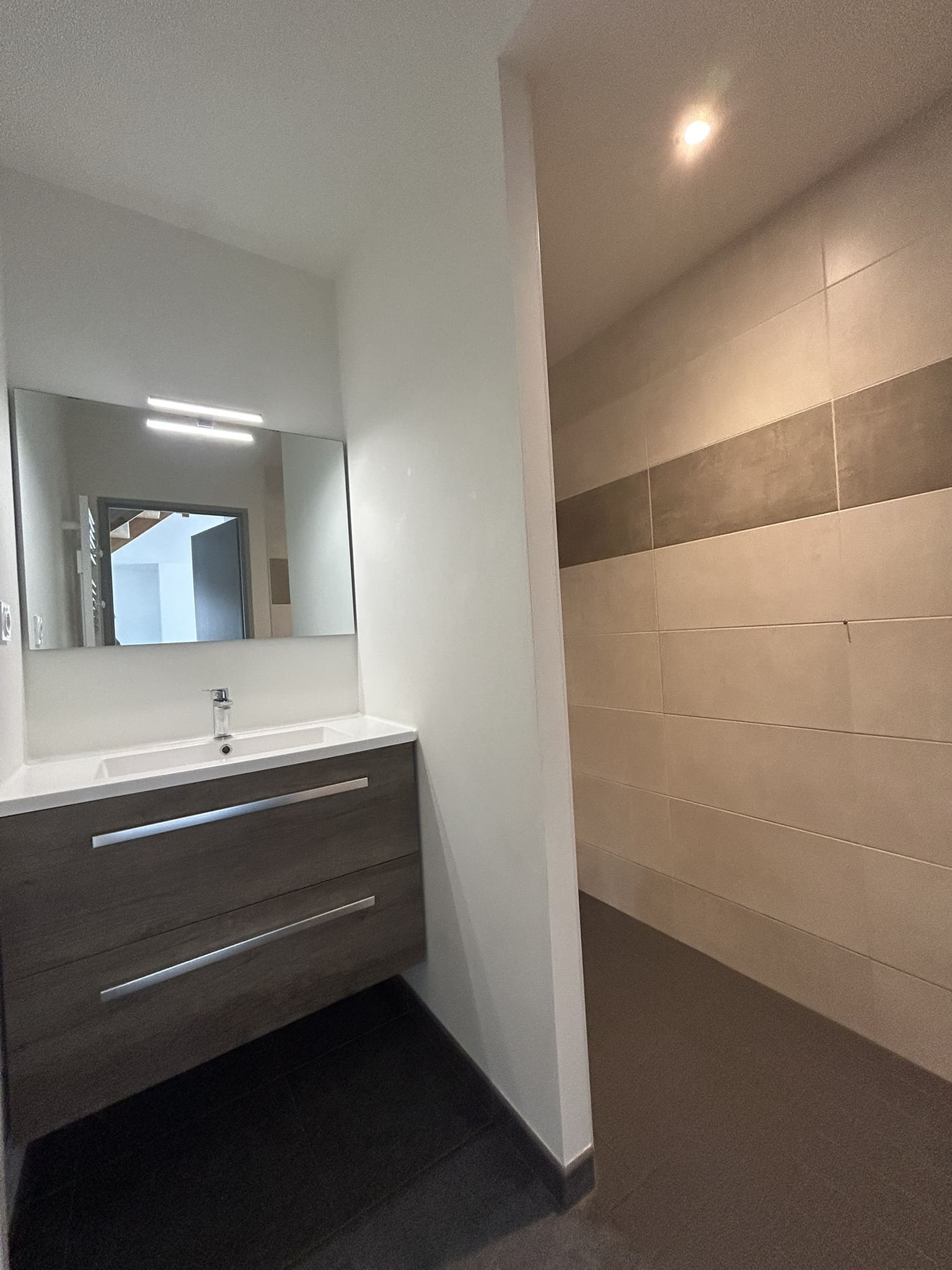 A LOUER – MAISON F 5 – 101.6 m² – SURZUR
