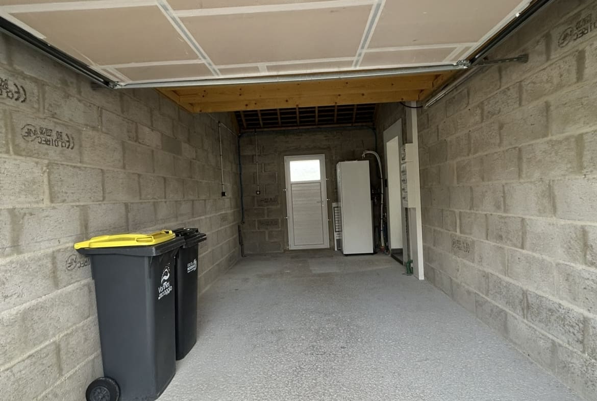 A LOUER – MAISON F 5 – 101.6 m² – SURZUR