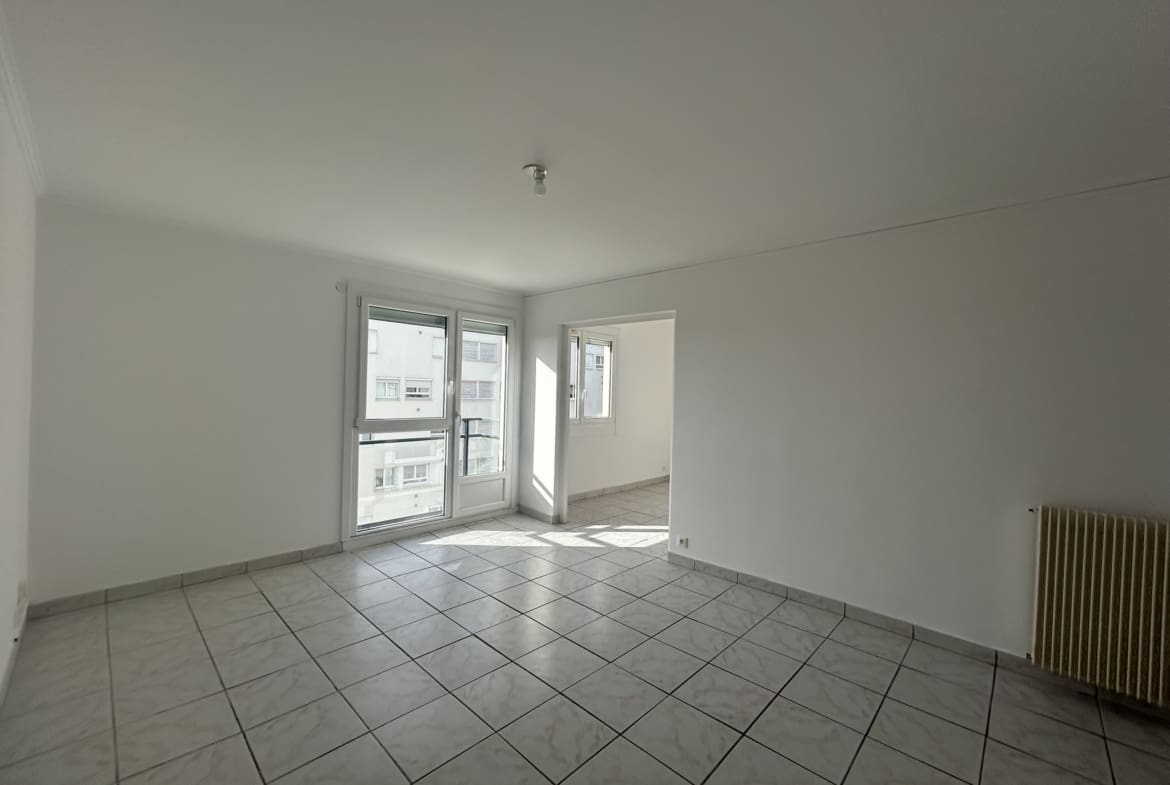 A LOUER – VANNES – APPARTEMENT T3 – 75M²