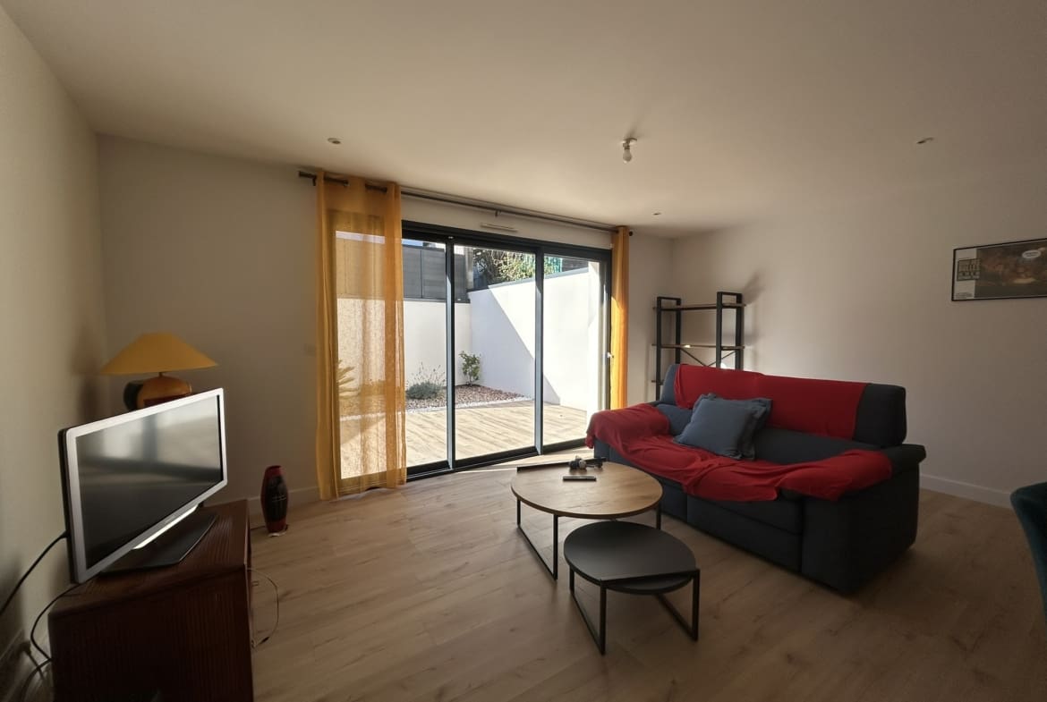 A LOUER – CENTRE-VILLE – SAINT-AVE – MAISON T5 – 133.7M²