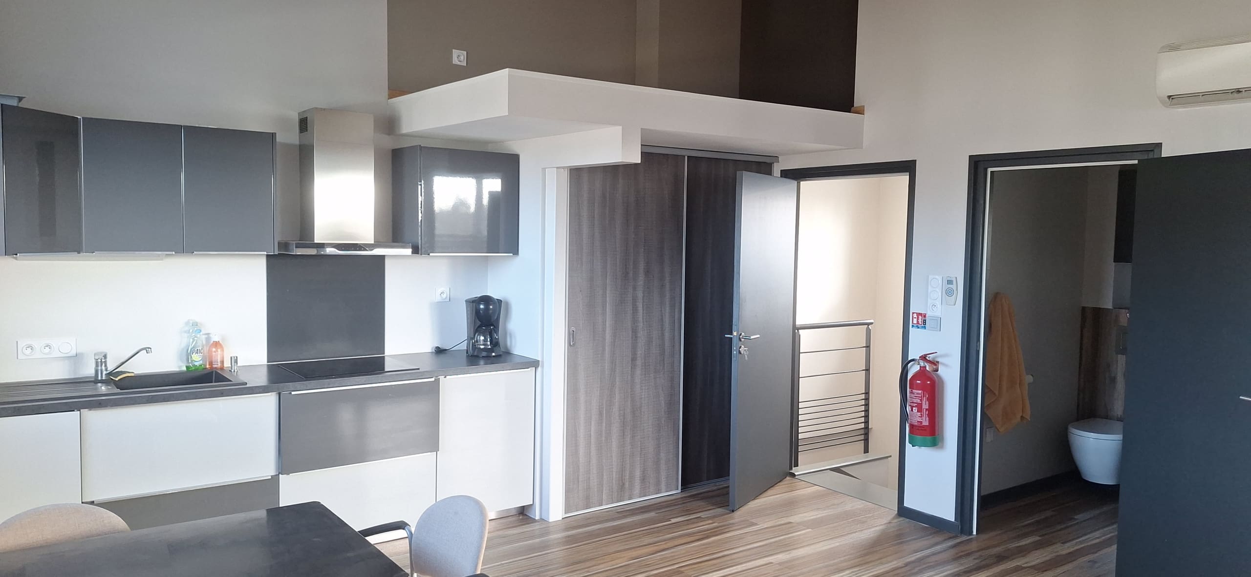 IMG_20260203_112342 A VENDRE – LOCAL PROFESSIONEL 131 m² – QUESTEMBERT