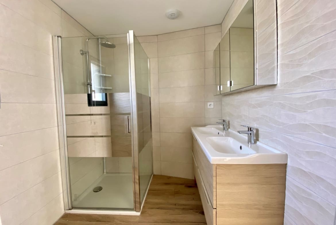 A LOUER – CENTRE-VILLE – SAINT-AVE – MAISON T5 – 133.7M²