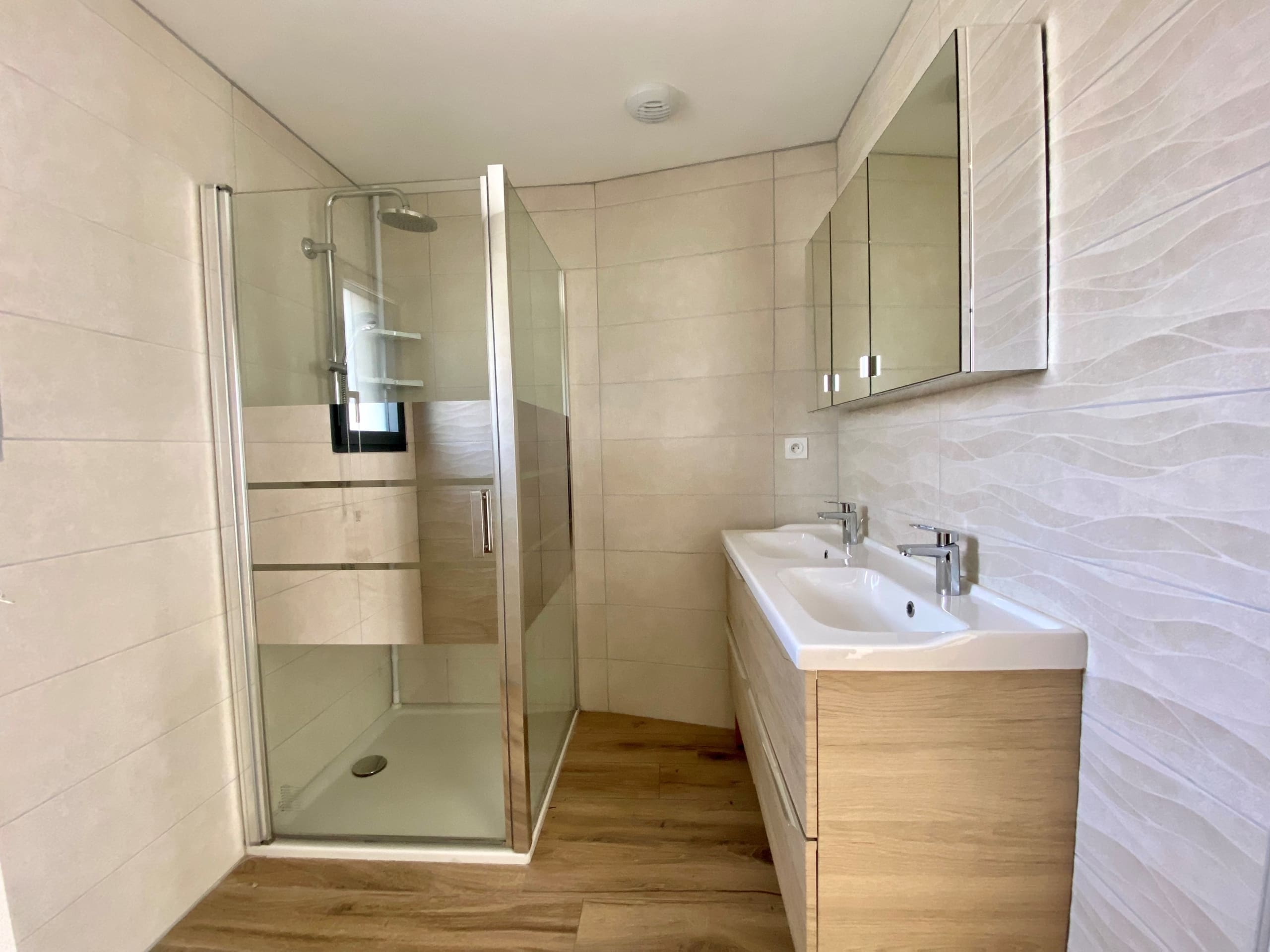 A LOUER – CENTRE-VILLE – SAINT-AVE – MAISON T5 – 133.7M²