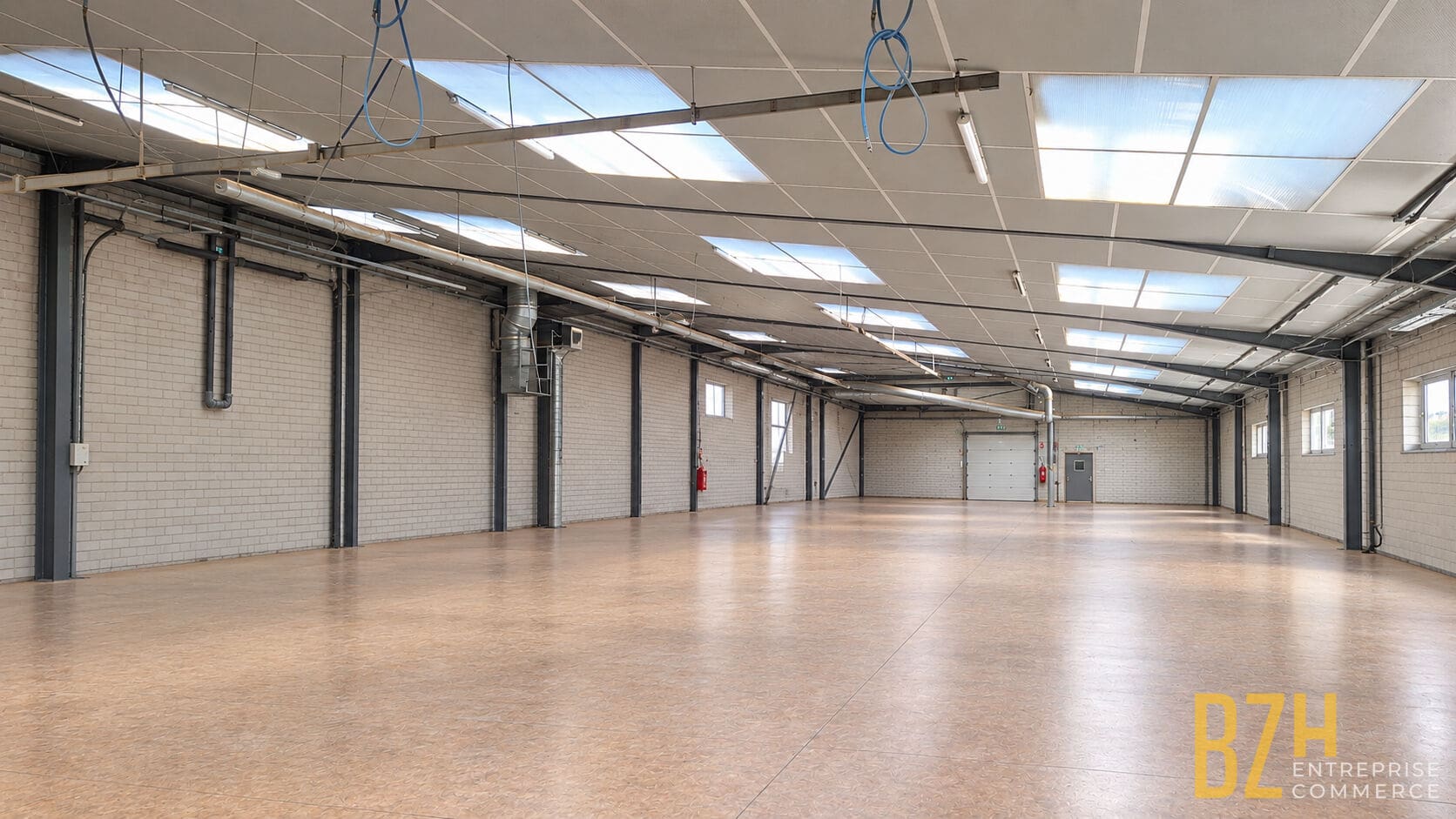 bzh-entreprise-et-commerce-local-activite-vannes-a-louer A LOUER – LOCAL D’ACTIVITE de 1000 m² – VANNES