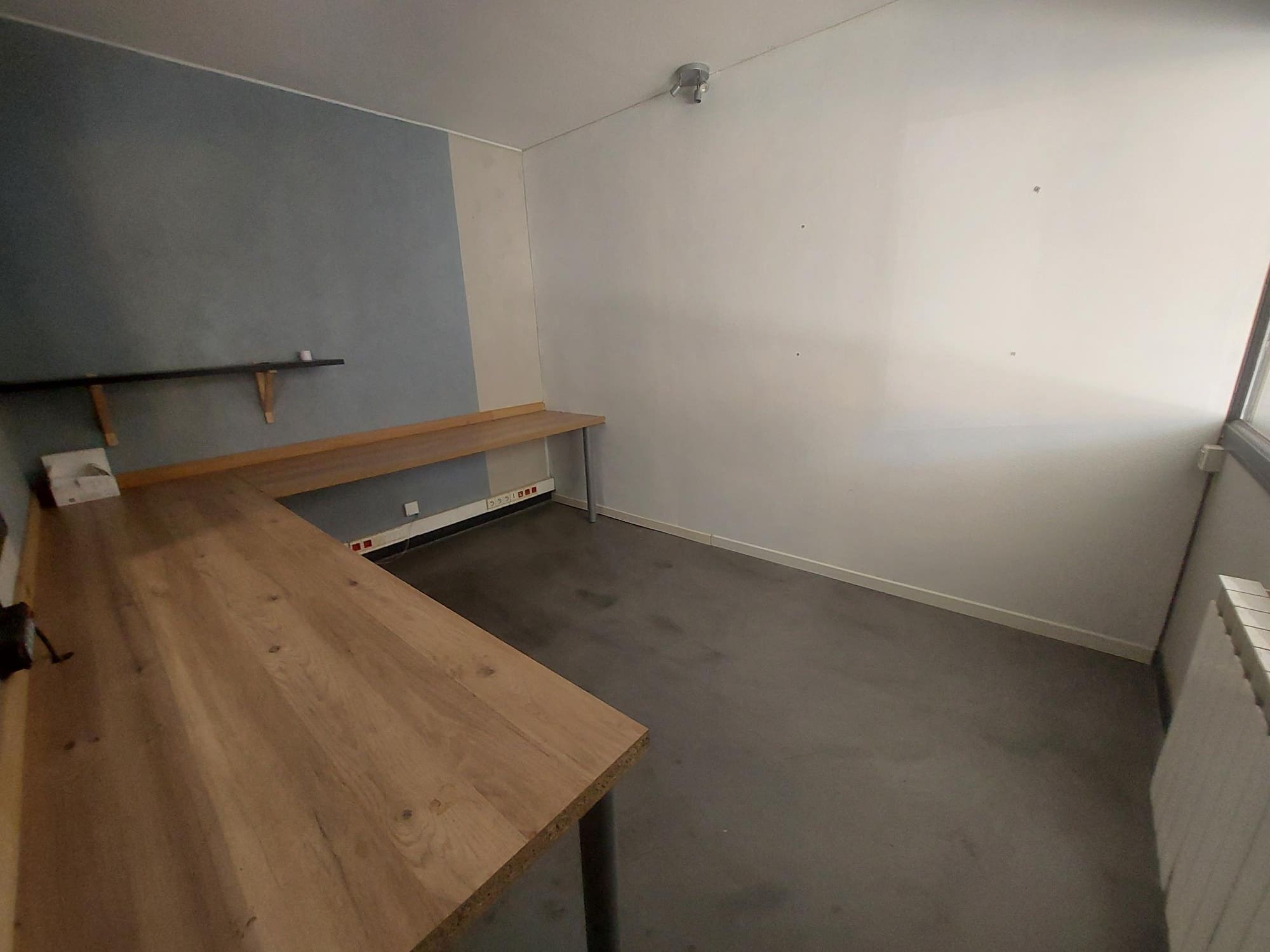 A LOUER – LOCAL D ACTIVITE 140 m² – SECTEUR LORIENT