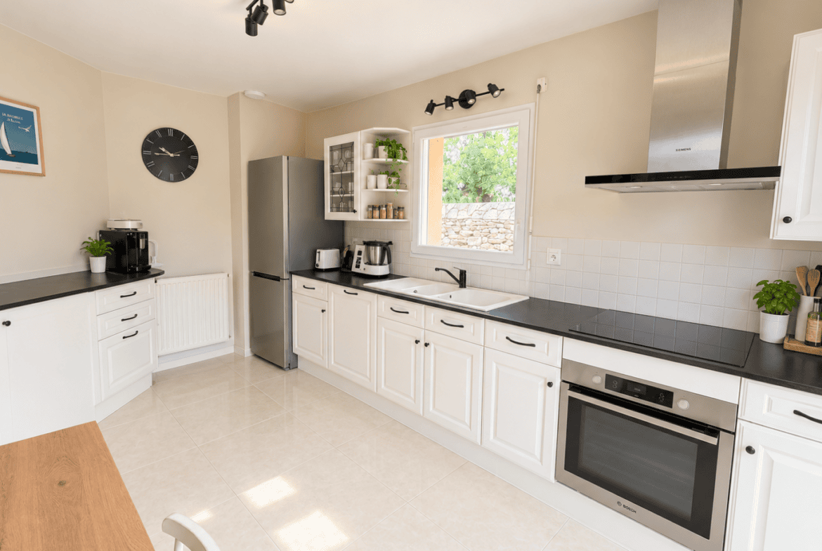Maison SENE 7 pièce(s) 134.26 m² – double garage – jardin clos de 715 m²