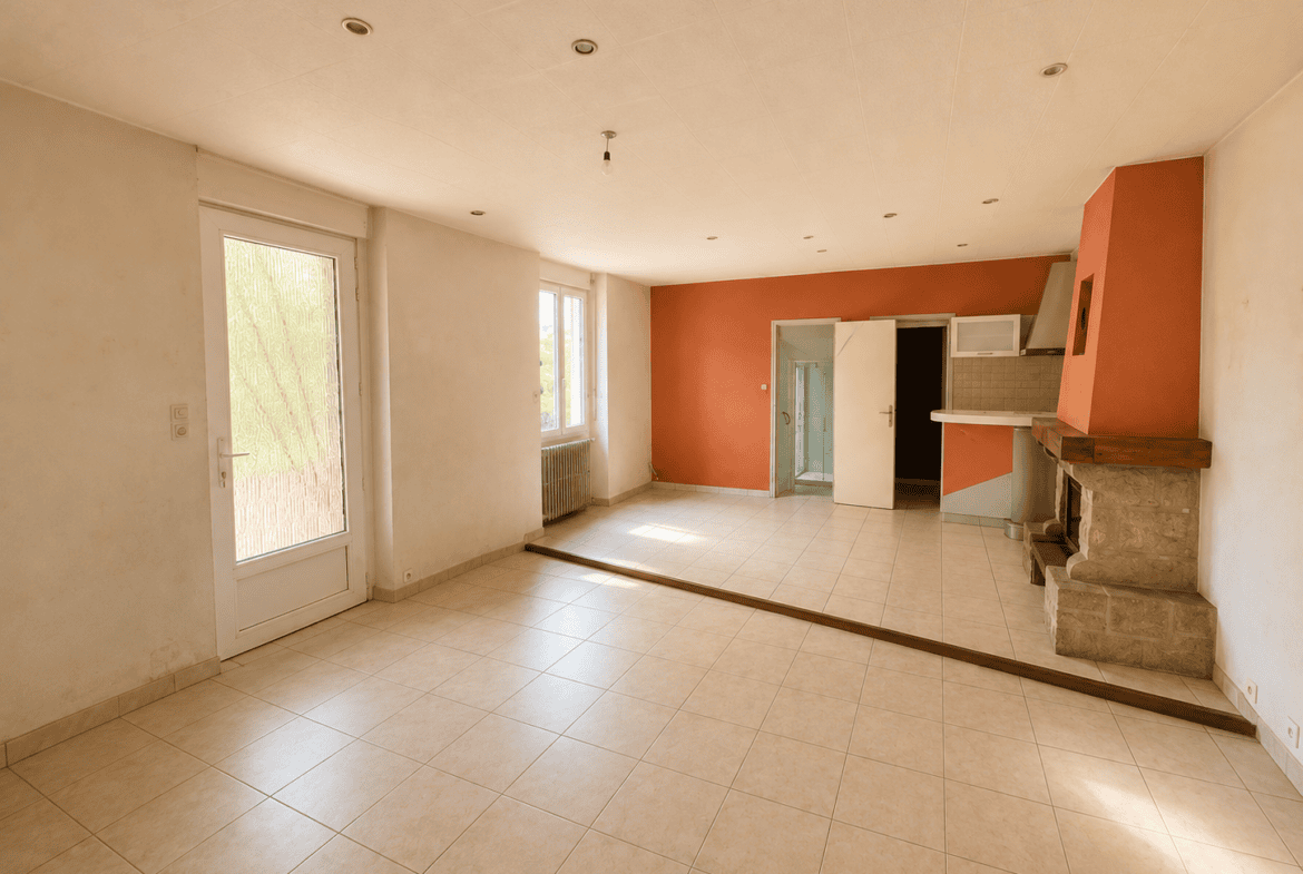 Maison Saint Ave 94.58 m² -maison avec travaux – double garages – gare de vannes et hôpital